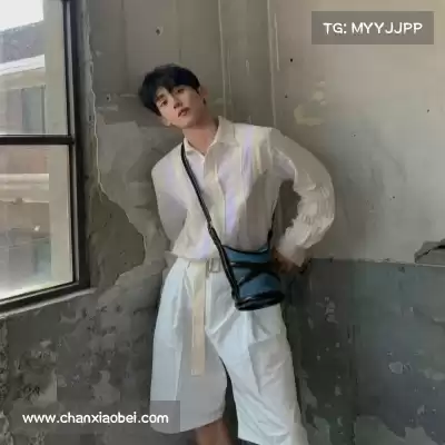 黄婧茵
